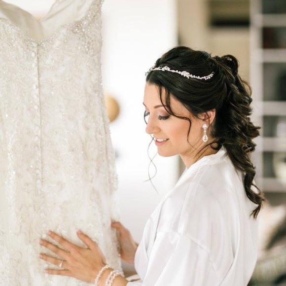 Meet your Posher, Allison - Picture 3 of 6